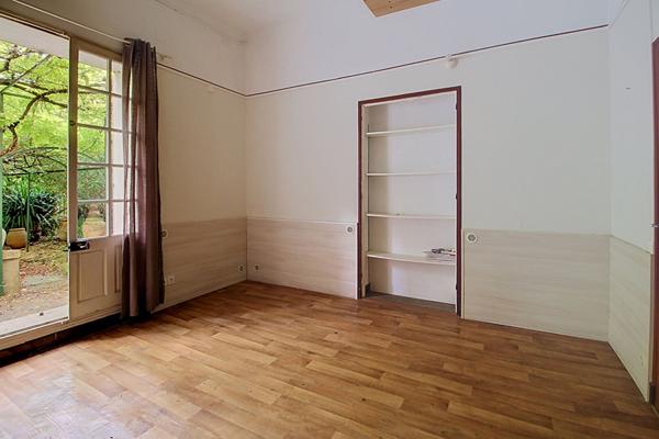 A VENDRE EN EXCLUSIVITÉ ! DRAGUIGNAN Appartement de 73 m² en rez-de-chaussée avec JARDIN et GARAGE