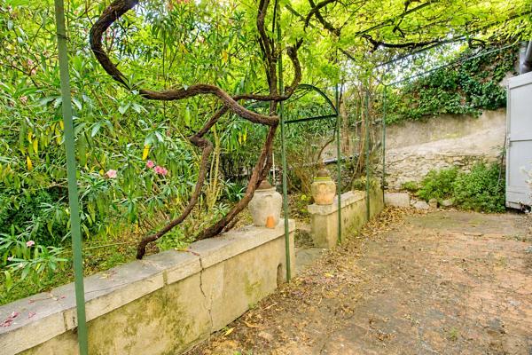 A VENDRE EN EXCLUSIVITÉ ! DRAGUIGNAN Appartement de 73 m² en rez-de-chaussée avec JARDIN et GARAGE