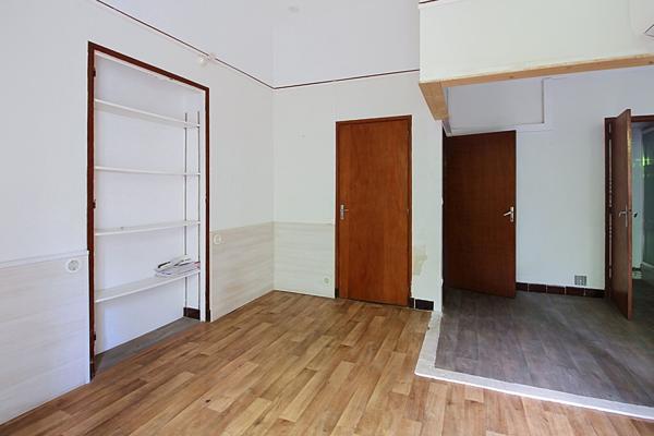 A VENDRE EN EXCLUSIVITÉ ! DRAGUIGNAN Appartement de 73 m² en rez-de-chaussée avec JARDIN et GARAGE