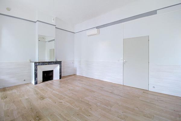A VENDRE EN EXCLUSIVITÉ ! DRAGUIGNAN Appartement de 73 m² en rez-de-chaussée avec JARDIN et GARAGE