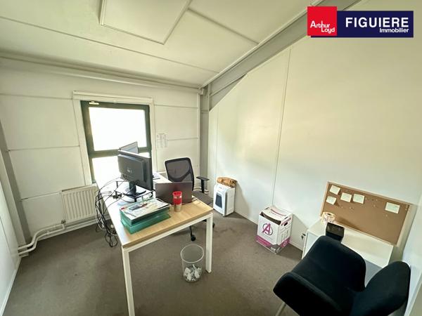 BUREAUX INDÉPENDANTS À LOUER À VENELLES