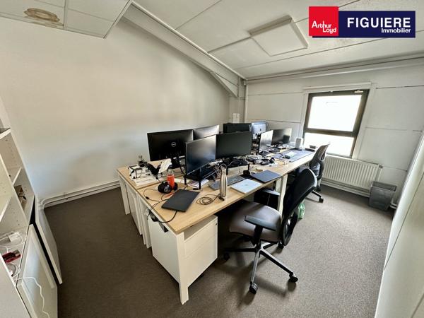 BUREAUX INDÉPENDANTS À LOUER À VENELLES