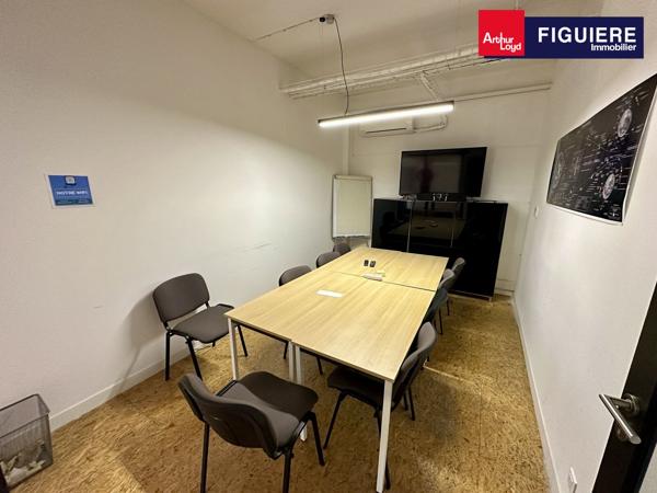 BUREAUX INDÉPENDANTS À LOUER À VENELLES