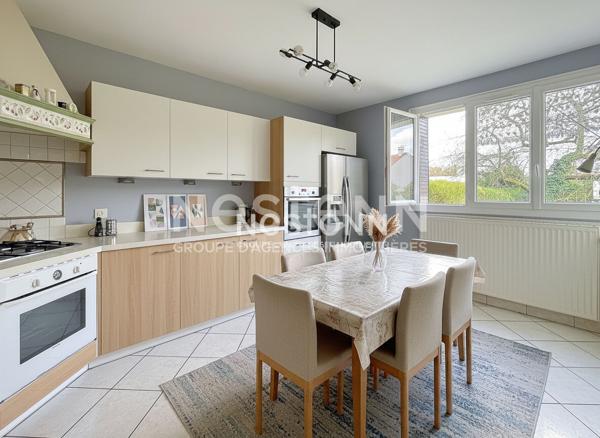 A VENDRE : Maison meulière à Saint Cyr L Ecole quartier de l'Epi d'Or .