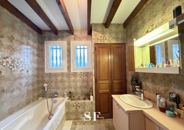 Maison 6 pièce(s) 4 chambre(s) 150 m²