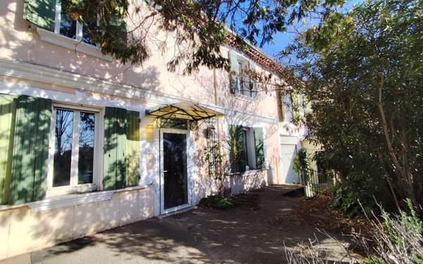 Maison à vendre    5 pièces • 170 m2 Caumont-sur-Durance