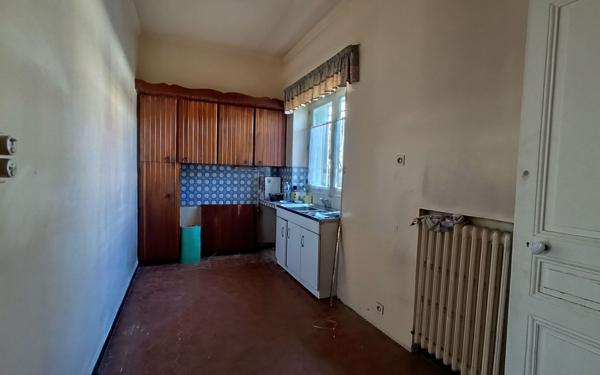 Maison à vendre    5 pièces • 170 m2 Caumont-sur-Durance