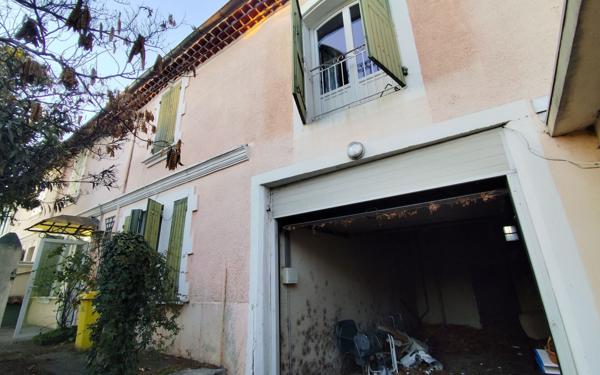 Maison à vendre    5 pièces • 170 m2 Caumont-sur-Durance