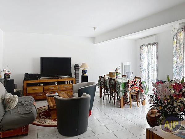 Appartement à louer Chateaubriant : 3 pièces, 73m² avec 2 chambre(s) à 690€ - AJP Immobilier Châteaubriant