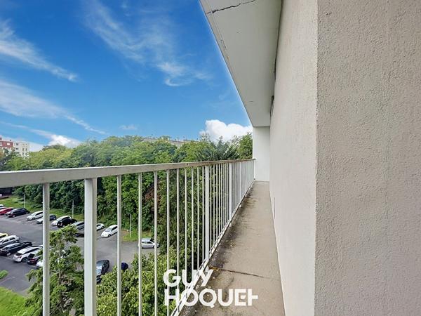 Appartement 3 Chs + 4 Balcons et Cave - 710000 MACON