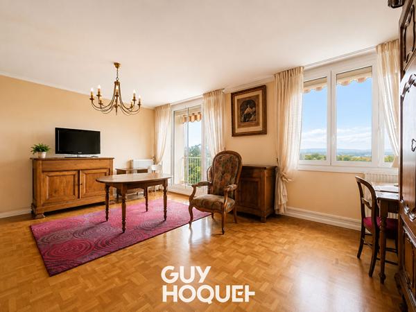 Appartement 3 Chs + 4 Balcons et Cave - 710000 MACON