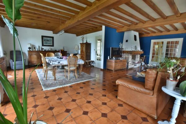 Propriété avec vue imprenable au cœur des Hautes-Côtes entre Gevrey-Chambertin et Nuits-Saint-Georges