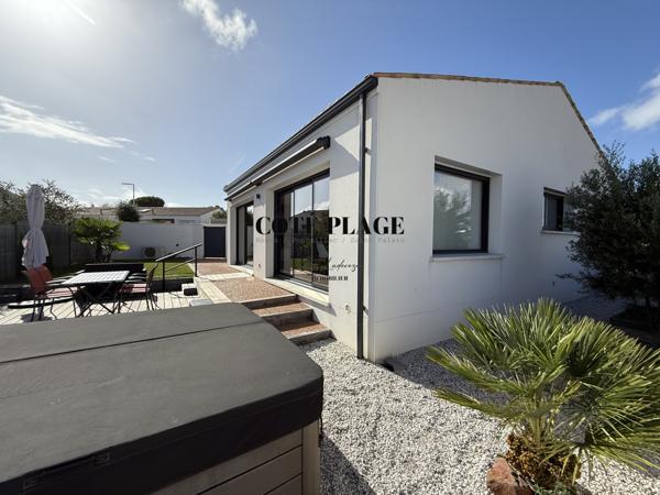 Vaux-sur-Mer (17640) VAUX SUR MER PROCHES COMMERCES MAISON RECENTE PLAIN-PIEDS 3 CHAMBRES ET SPA AUX PRIX DE 504 000 € FAI