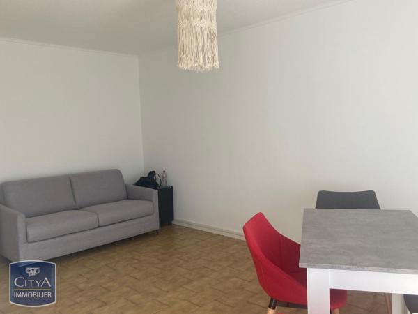 Appartement à louer 1 pièce 30.6m²