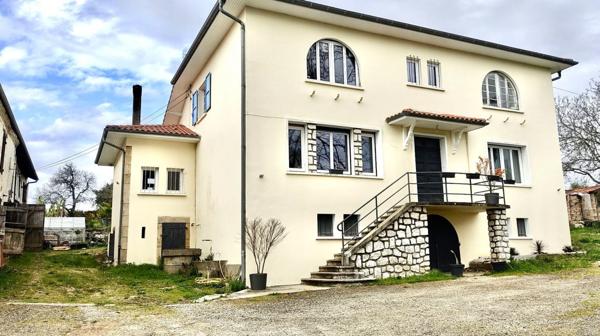 Maison de Caractère 7 pièces 275 m2 - DEPENDANCES- PISCINE