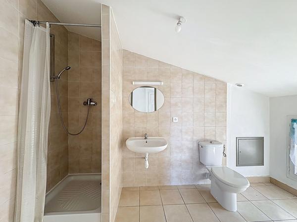 Appartement 2 pièces - 64 m²