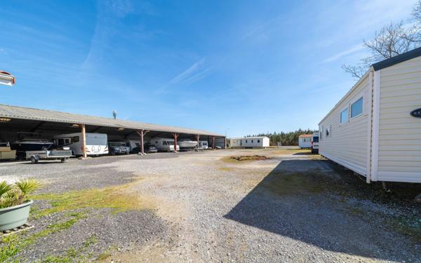 Maison à vendre    5 pièces •  Gastes