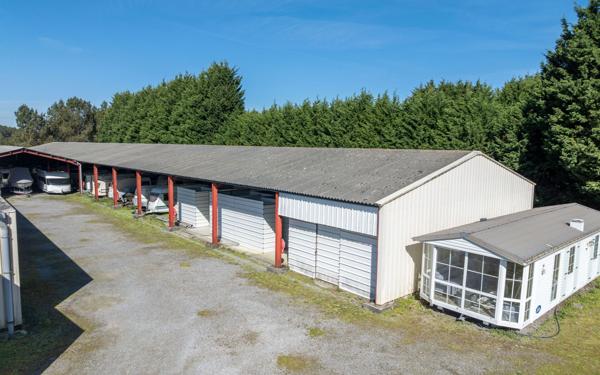 Maison à vendre    5 pièces •  Gastes