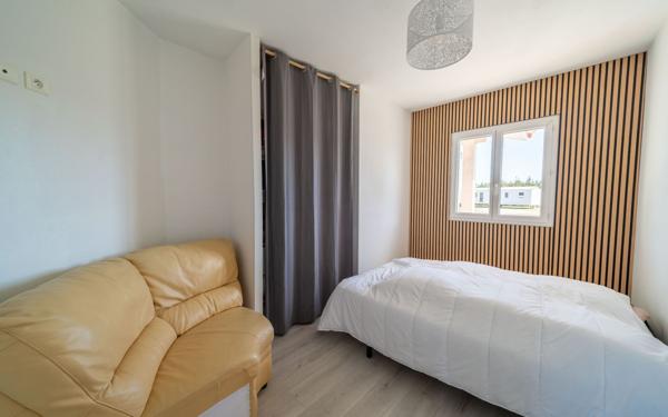 Maison à vendre    5 pièces •  Gastes