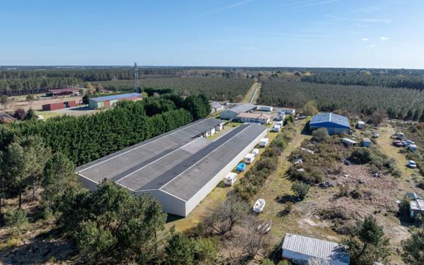 Maison à vendre    5 pièces •  Gastes