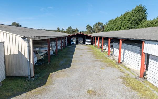 Maison à vendre    5 pièces •  Gastes