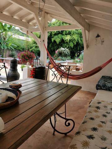 Exceptionnelle demeure du 18ᵉ siècle, habitation et activité touristique au cœur du Pays Basque !