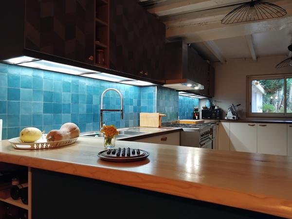 Exceptionnelle demeure du 18ᵉ siècle, habitation et activité touristique au cœur du Pays Basque !