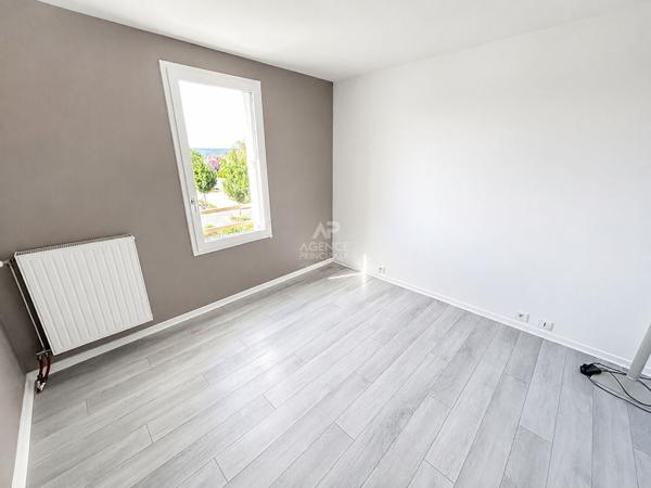 Appartement Vernouillet centre 2 pièce(s) 49 m2 160 500 € **  - Référence  1809