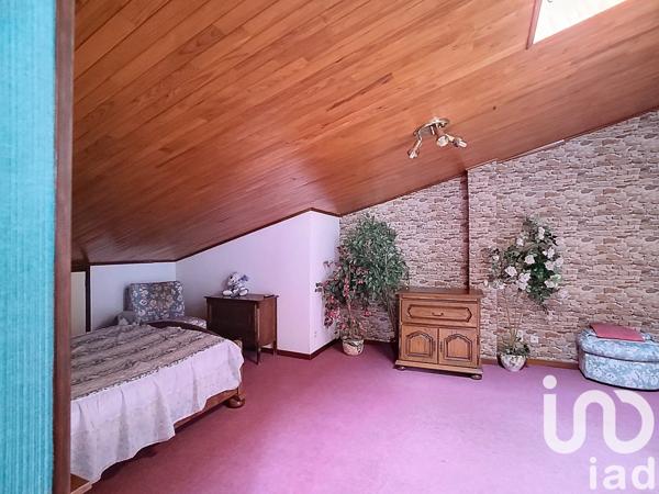 Maison 6 pièces de 155 m² à Digne-les-Bains (04000)