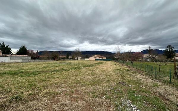 Terrain à vendre    Sisteron