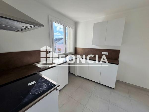 Location Appartement 3 pièces 75.85 m² - 14/16 RUE GALILEE Villeurbanne 69100