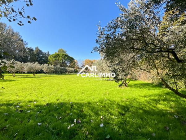 Saint-Rémy-de-Provence (13210) Villa proche de Saint-Rémy-de-Provence.