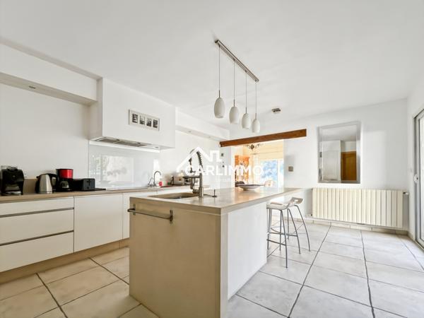 Saint-Rémy-de-Provence (13210) Villa proche de Saint-Rémy-de-Provence.