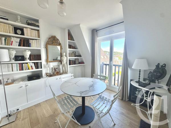 Appartement F3 à vendre  3 pièces - 60 m 2   DEAUVILLE  - 14