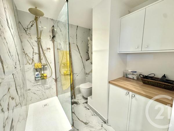 Appartement F3 à vendre  3 pièces - 60 m 2   DEAUVILLE  - 14