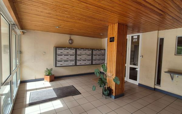 Appartement à vendre    3 pièces • 59,73 m2 Saint-Étienne