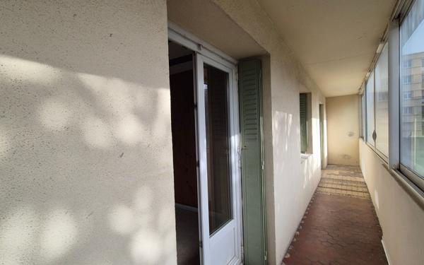 Appartement à vendre    3 pièces • 59,73 m2 Saint-Étienne