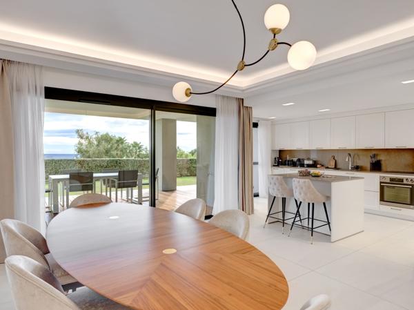 Vente Appartement de luxe Vallauris 4 Pièces 159 m²