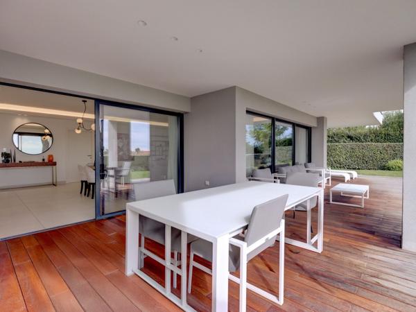 Vente Appartement de luxe Vallauris 4 Pièces 159 m²