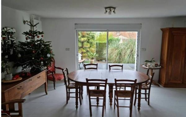 ANGOULEME Maison à vendre 6 pièces ()