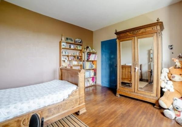 ANGOULEME Maison à vendre 6 pièces ()