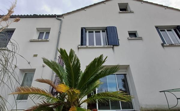 ANGOULEME Maison à vendre 6 pièces ()