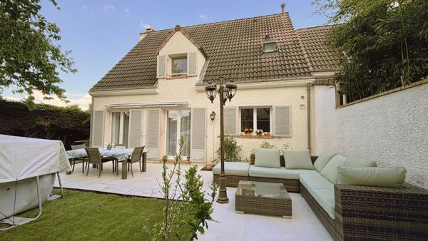 Maison familiale de 6 pièces, 4 chambres, Proche commodités