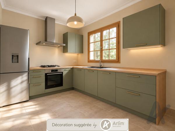 Maison traditionnelle à rénover avec grand terrain et fort potentiel