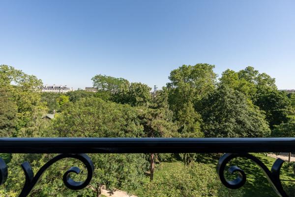 Vente Hôtel particulier Paris 8 20 Pièces 1366 m²