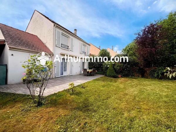 Vente Maison 5 pièces 96 m2 à Savigny-le-Temple