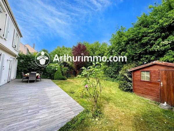 Vente Maison 5 pièces 96 m2 à Savigny-le-Temple