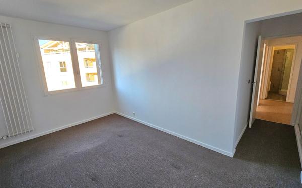 Appartement à vendre    4 pièces • 118 m2 Saint-Marcellin