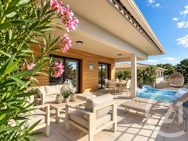 Appartement T4 à vendre  4 pièces - 98,39 m 2   LECCI  - 201