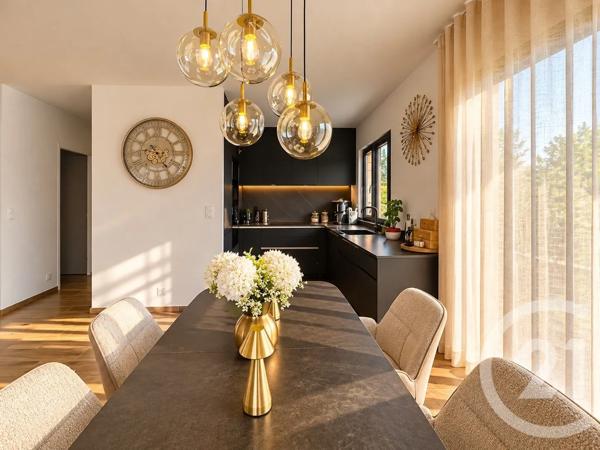 Appartement T4 à vendre  4 pièces - 98,39 m 2   LECCI  - 201